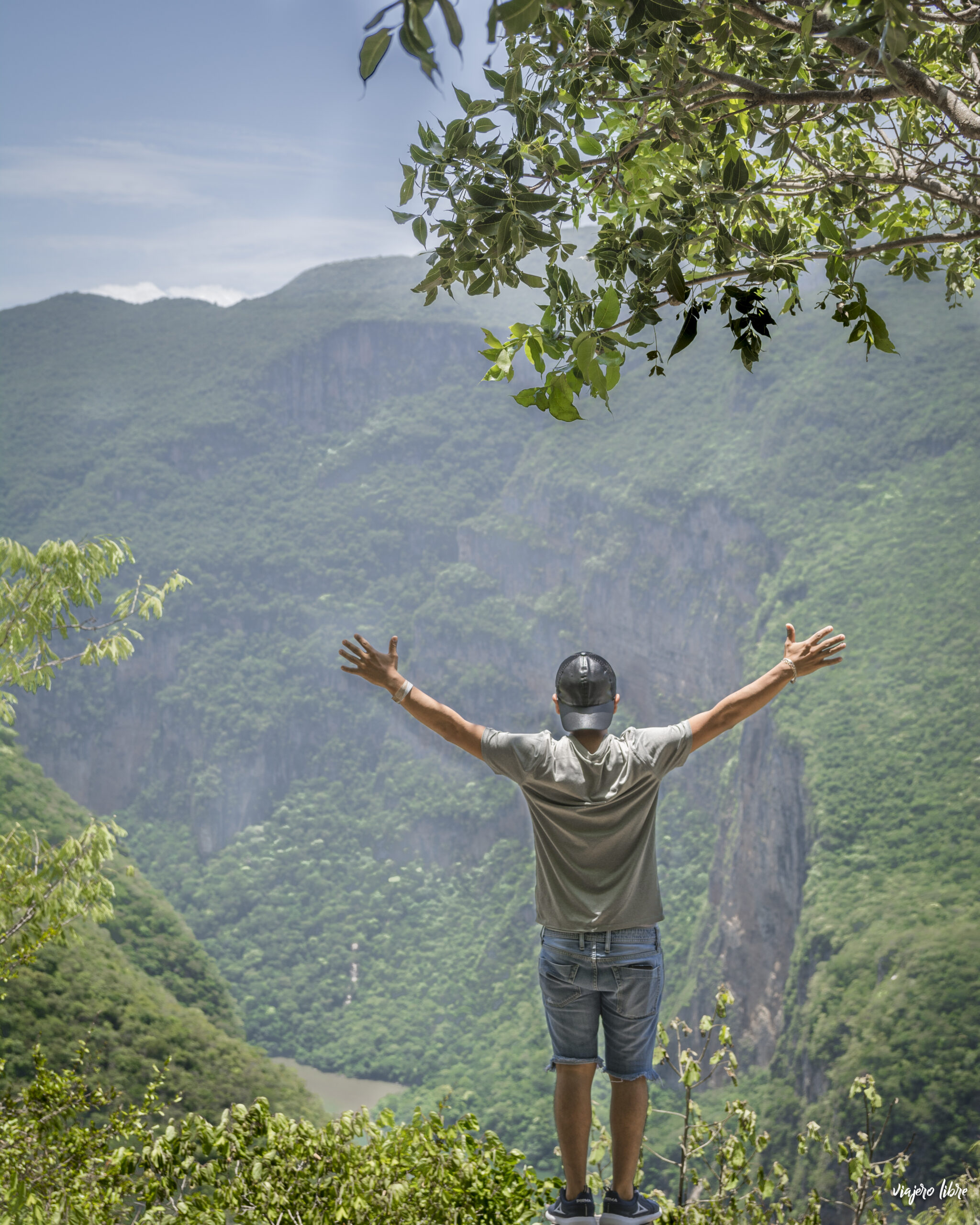 Descubre el impresionante Cañón del Sumidero en Chiapas, una joya natural con paisajes espectaculares y biodiversidad única. ¡Visítalo!